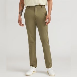 Everlane Performance Chino - 32x32